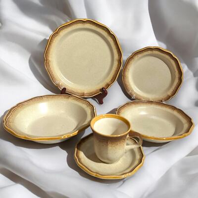 Vintage Mikasa 32 PIECE Stoneware Dinner Set in Whole Wheat