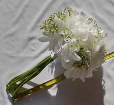    Lot of White Silk Faux Flowers   Realistic Wedding/Decor Bouquet
