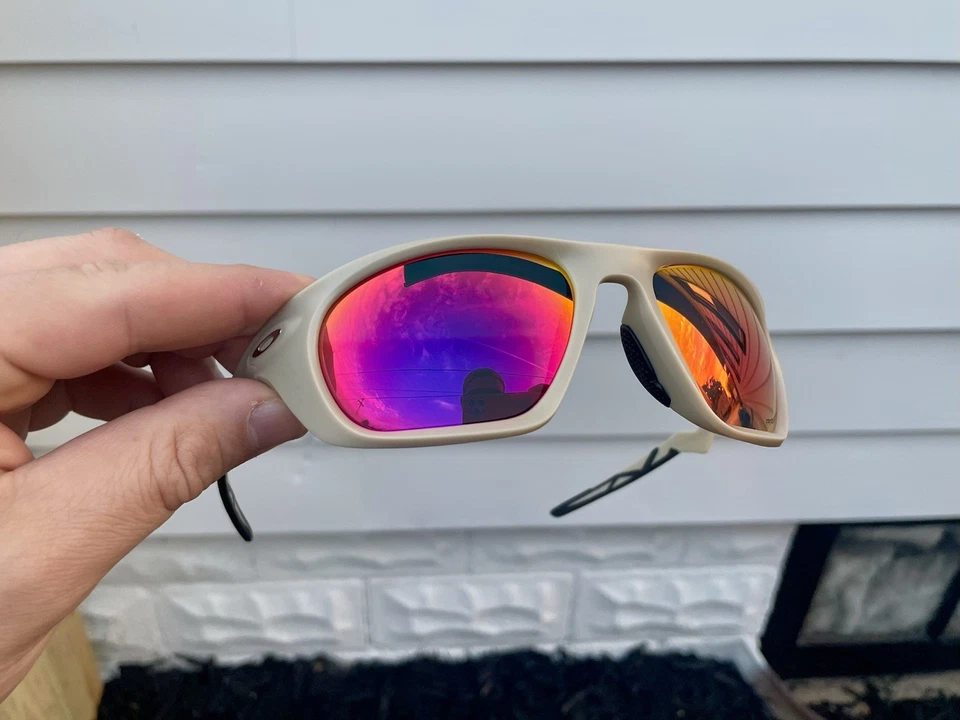 Oakley Lateralis Matte Sand/Red Prizm Polarized Sunglasses Including Case - Image 4 of 4