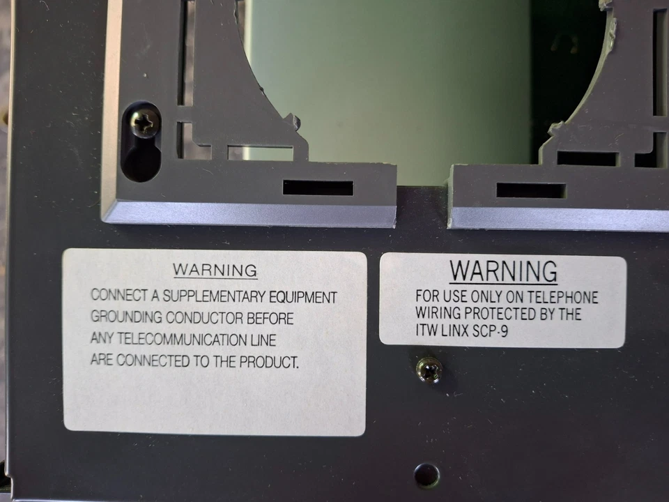 Sistema de telefone Iwatsu Omega-Phone Adix com placas e muito mais *COMO ESTÁ* não testado - Imagem 4 de 4