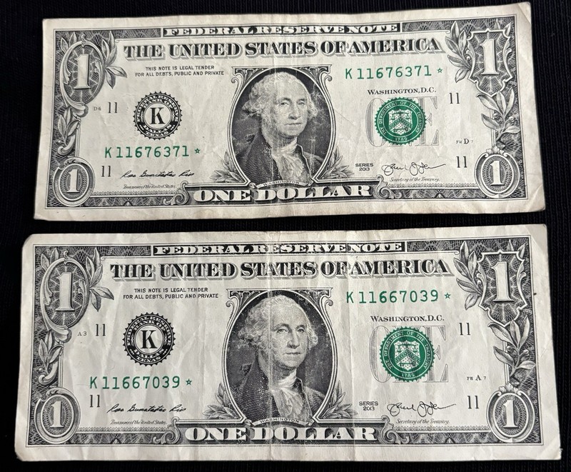 (2) 2013 Dallas $1 Bill Star Notes ⭐️ Snake Eye 11’s Fancy Numbers Notes