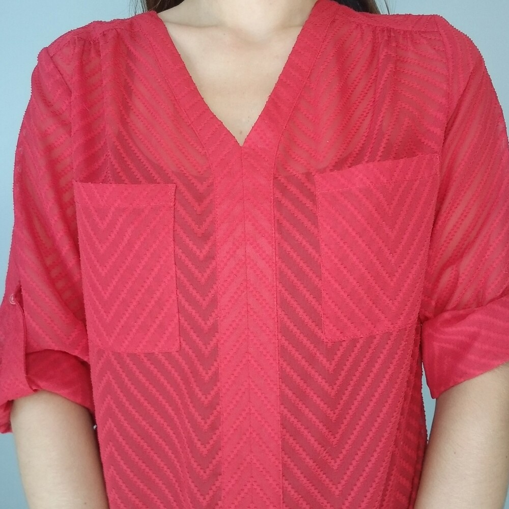 Covington Essentials Red Zig Zag Lightweight Blou… - image 4