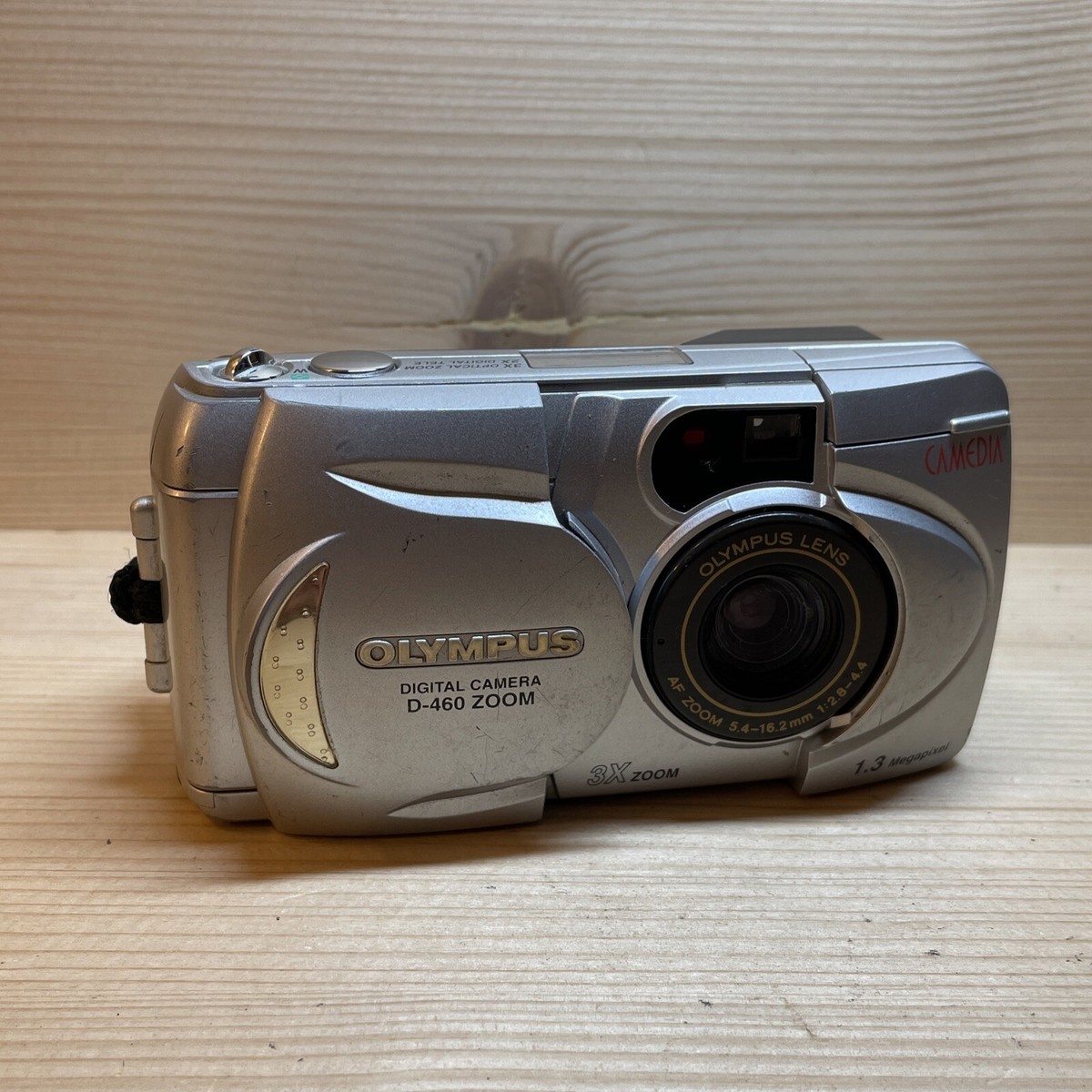 Olympus D-460 Zoom Silver 1.3 Mega Pixel Digital Camera with 3x