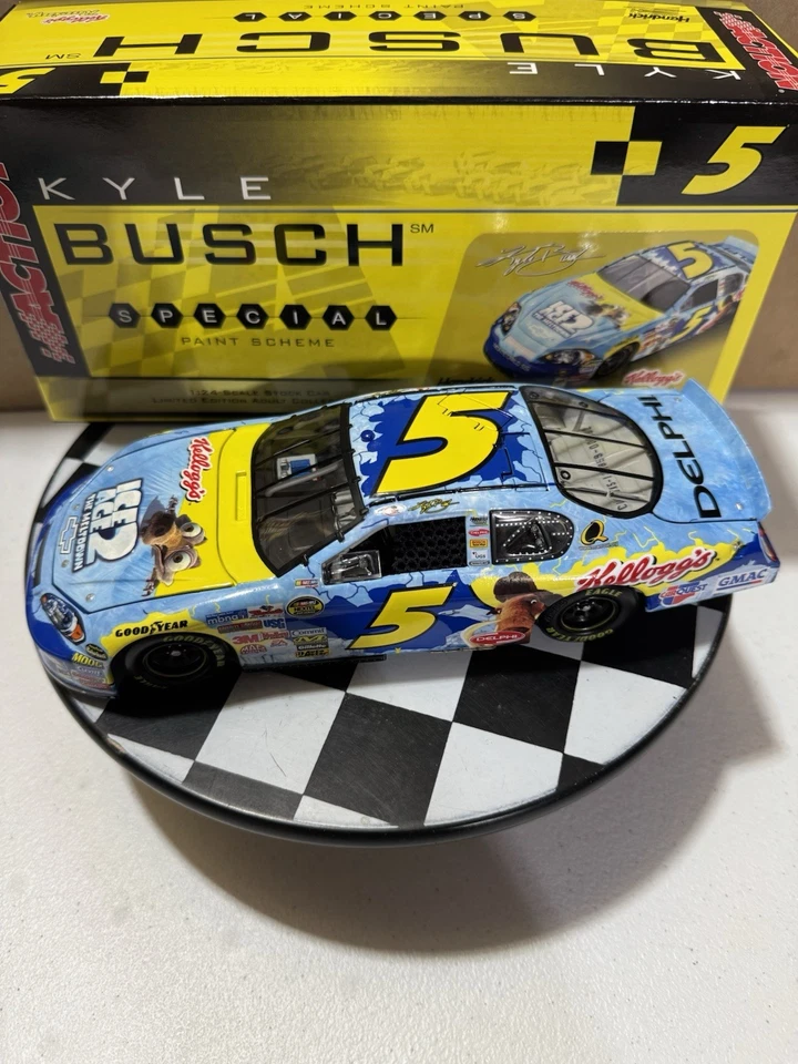 Kyle Busch #5 Kellogg’s Ice Age 2 esquema de pintura especial 2006 1/24 Nascar diecast Foto 2 de 4