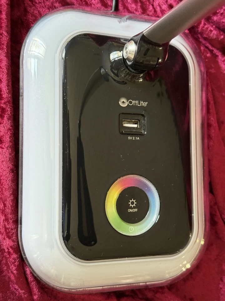 OttLite U10FS Led Desk Lamp With Color Changing Base, A MinorCrack On Backside. - Image 2 of 4