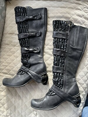 Rare! EJECT BOOTS Black Leather Smocked Front Fun Heel! Size 41