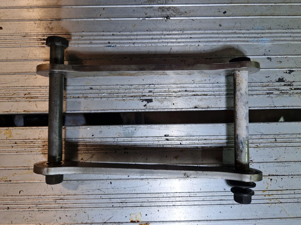 Yamaha YZF 750R 1994 Dog Bones Suspension Linkage - Image 2 of 2