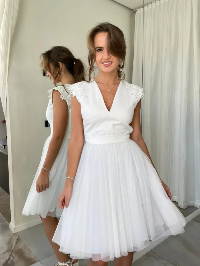 Короткий пляж свадебные платья белый без рукавов V шеи богемное мини Iovry свадебные платья - Изображение 4 из 4