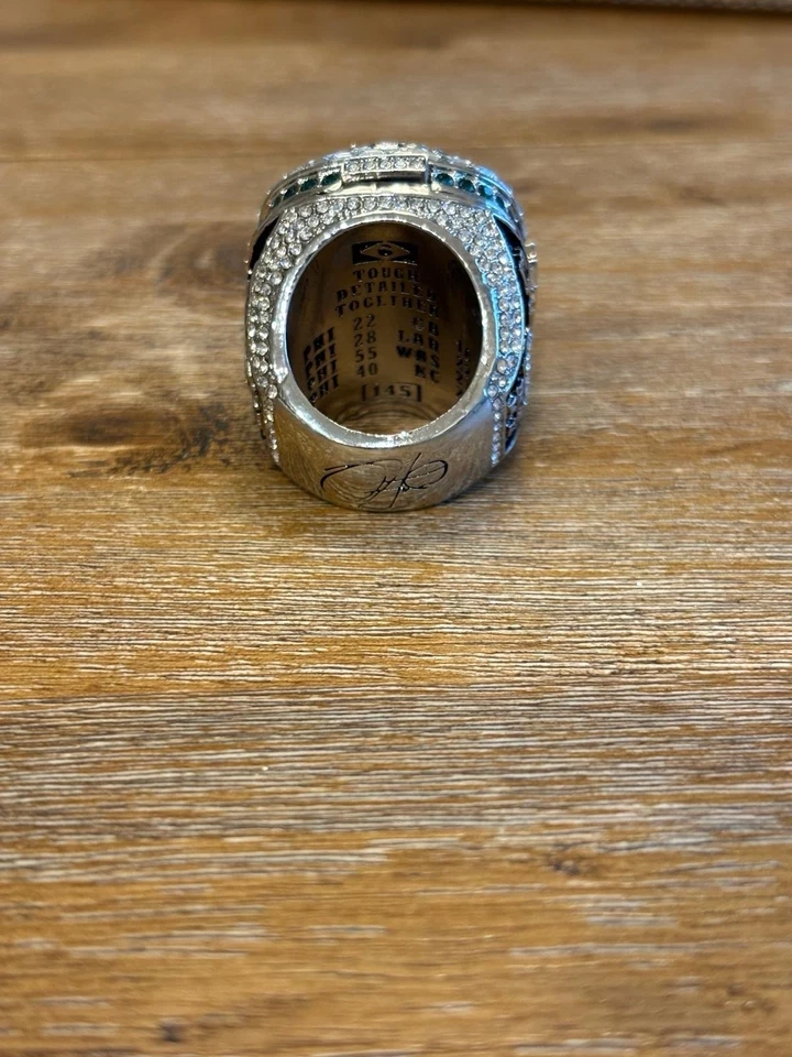 Eagles 2025 Fan Collectors Ring - Souvenir Football Memorabilia Sz 11 🦅 - Image 3 of 4