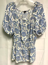 Women’s Talbots blue white floral smocked waist trellis square neck top size 1x
