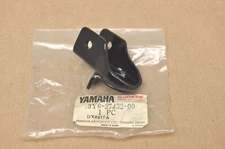 NOS New Yamaha 1980-82 SR250 Left Foot Peg Rest Mount Bracket 3Y6-27432-00