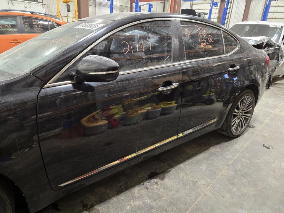 Cilindro de freno maestro 14-16 KIA CADENZA E835522 Foto 2 de 4