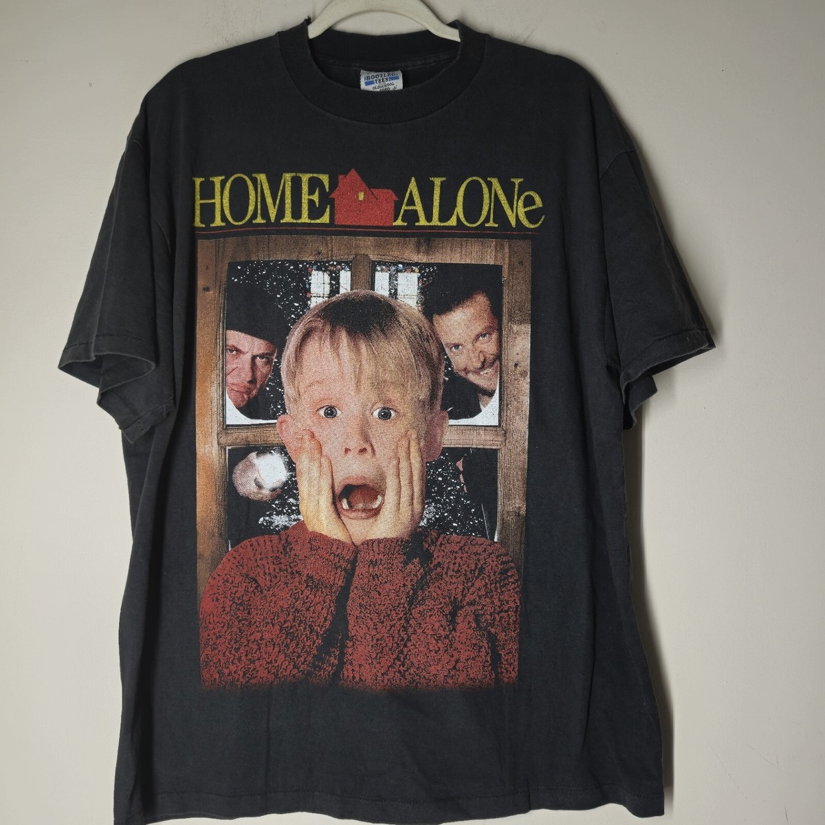 Home Alone Kevin AOP All Over Print XL Black Single Stitch Reprent 