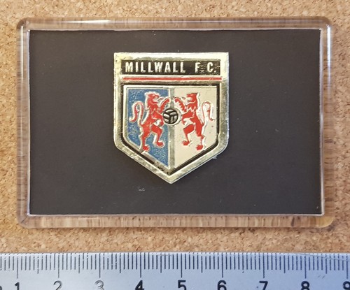 Esso 1970s Thin Metal Foil Football Badges in a Fridge Magnet - Various - Picture 27 of 74