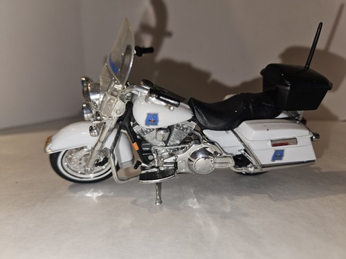 Set Of 3 PoliceMotorcycles Harley Davidson Of Us . Maisto 1:18 Scale Ex. cond. - Picture 10 of 18