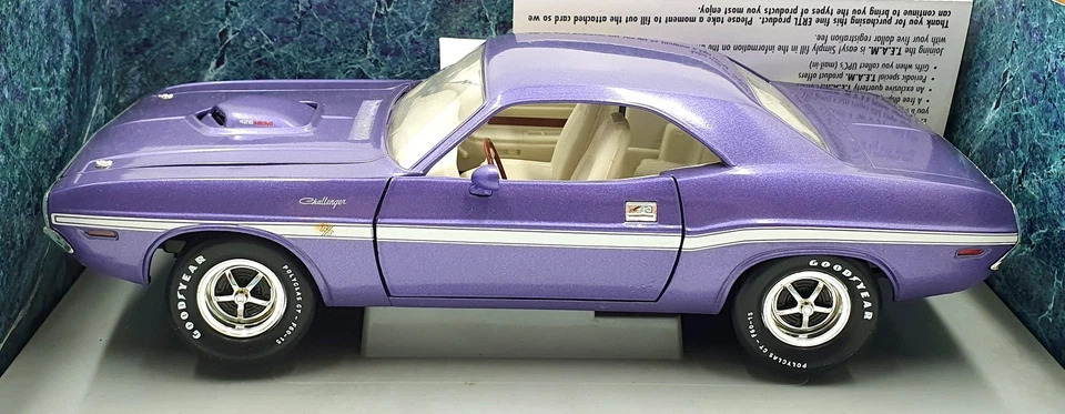 Ertl 1/18 Scale Diecast 7252 - 1970 Dodge Challenger T/A - Met Purple - Image 3 of 4