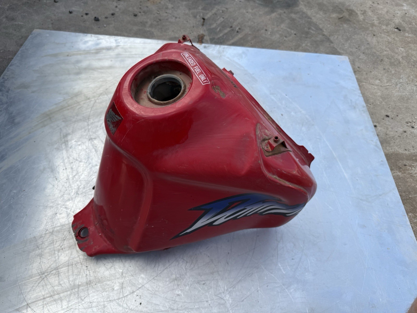 Honda XN650 XN 650 Dominator Tank Petrol Gas OEM GENUINE Tanks Original cap Fuel