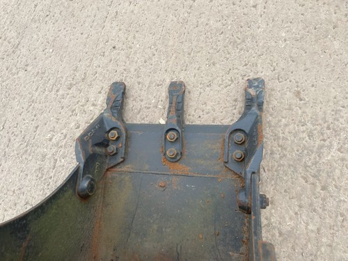 450mm Digging Bucket 45mm Pins - Unused - Price £375.00 + VAT @ 20% B291 - Picture 5 of 7