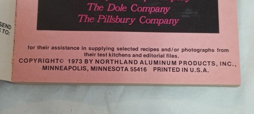Vintage Cook Book NORDIC Ware Bundt Pans Over 300 Recipes 1973 Norhtland MN - Picture 4 of 4