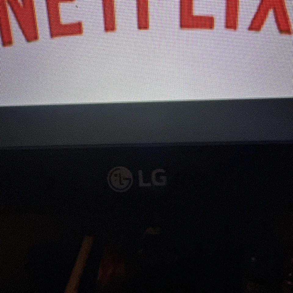 LG OLED55B2PUA 55" Class OLED 4K HDR Smart TV 2022 - Image 2 of 3