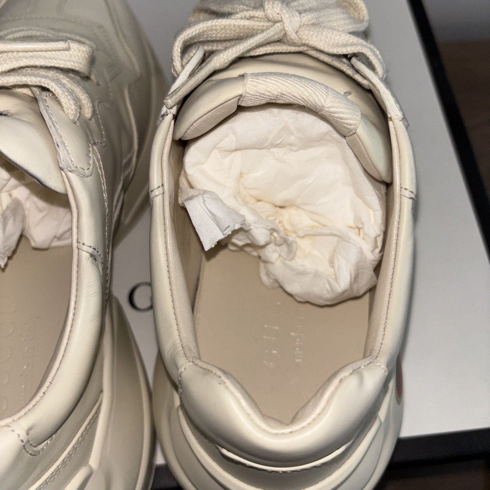 Gucci Men’s Rhyton Logo Sneaker Leather 100% Authentic thumbnail 5