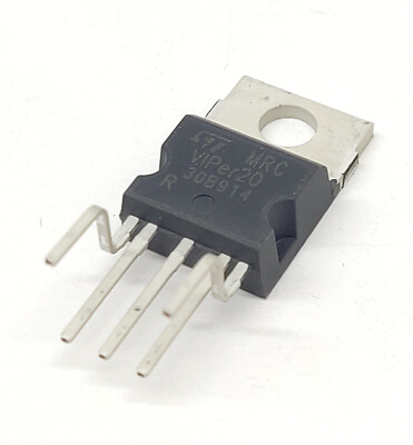 1 Stück/ 1 piece VIPER20 | 620V | 0,5A | SMPS PRIMARY IC | PENTAWATT HV