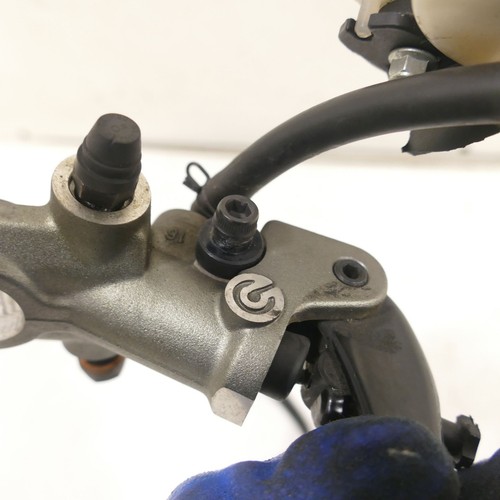 Ducati Multistrada 1200 Front Brake Master Cylinder Brake 73395 - Picture 4 of 9