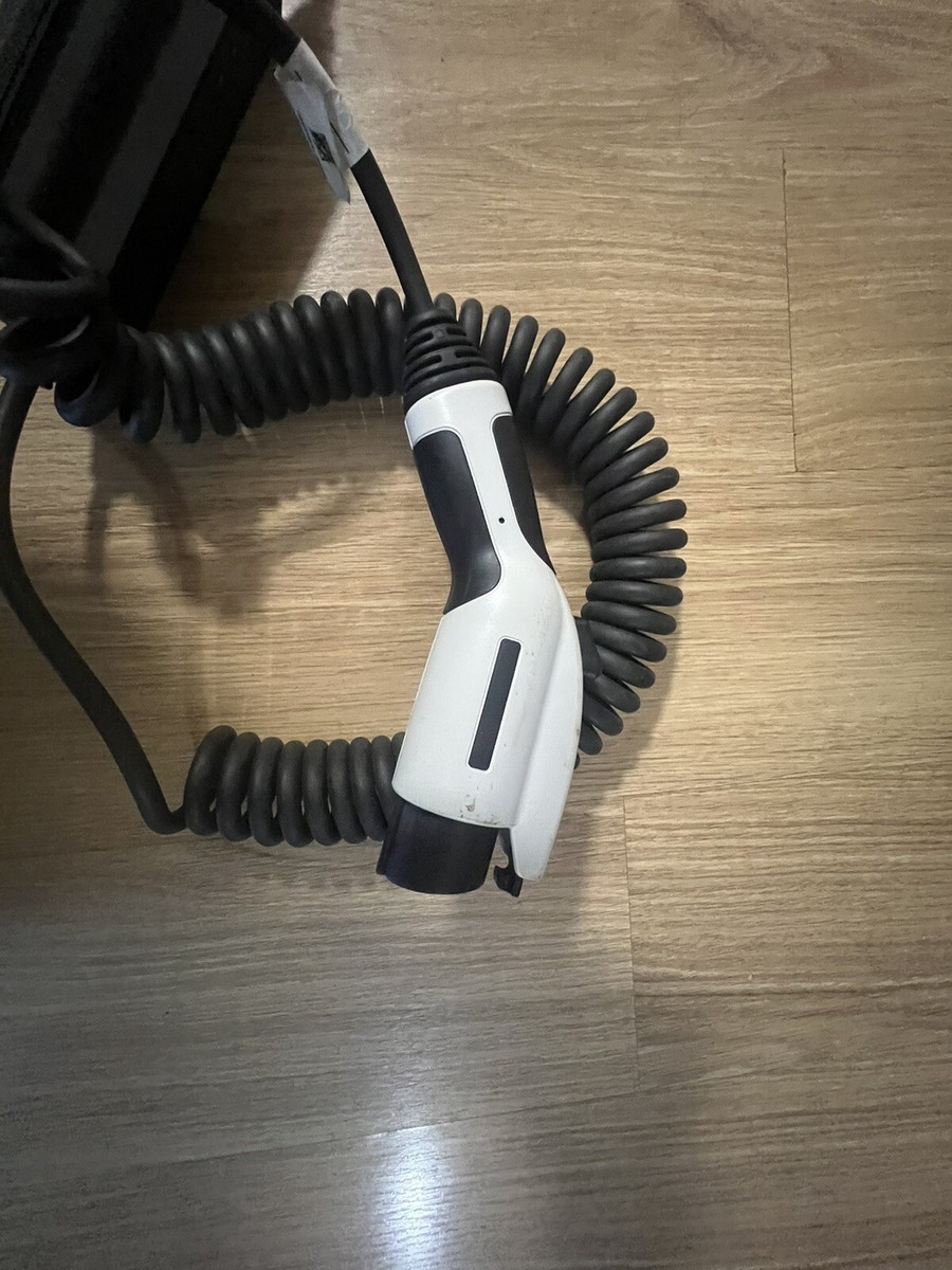 Mercedes-Benz Plug-in Hybrid EV Battery Charger Charging Cable
