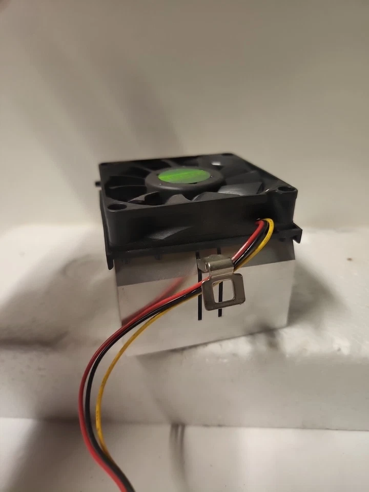 Ventirad Processeur AMD CMDK8-7I52D-A7-GP 3-Pin Diy Projects 👍heat Sink And Fan - Image 4 of 4