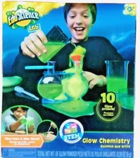 Glow Chemistry STEM Experiment Kit by Edu Science Lab New in Box