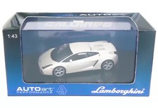 1/43 AutoArt LAMBORGHINI GALLARDO balloon white 54564 Diecast Model