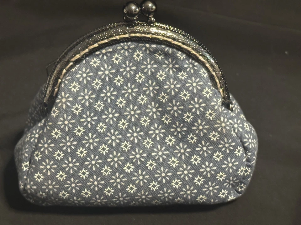 VTG Cloth Coin Change Purse Pouch Double Kiss Metal Clasp Tatting Embroidery - Image 3 of 4