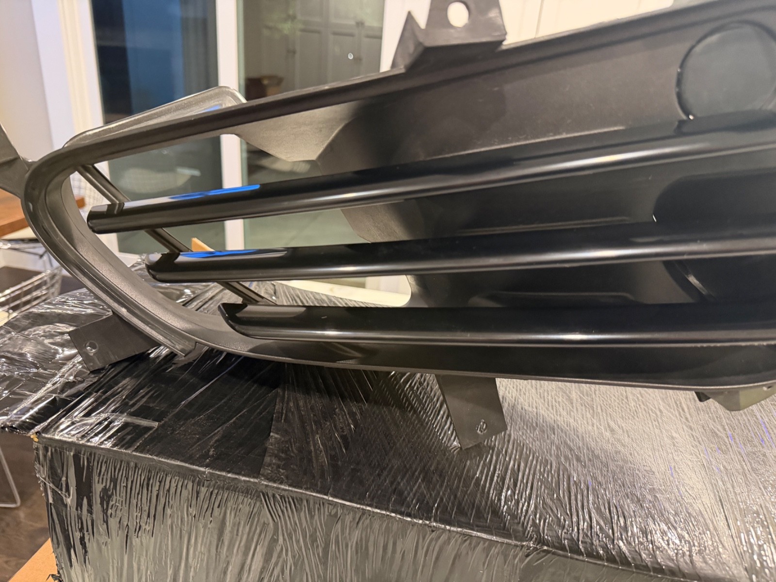 McLaren MP4-12C 2012 Front Right Vent grilles Set P/N 11A3284CP