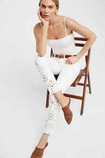Free People We the Free Embroidered Embellished Raw Hem White Jeans Size 27 EUC