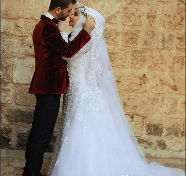 Modesto Vestido de Novia Sirena Vestido de Novia Encaje Vestido de Novia Tren Desmontable Foto 3 de 4