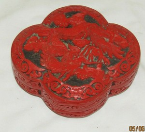 RARE CARVED CHINESE CINNABAR LACQUER JEWELRY BOX Dragon