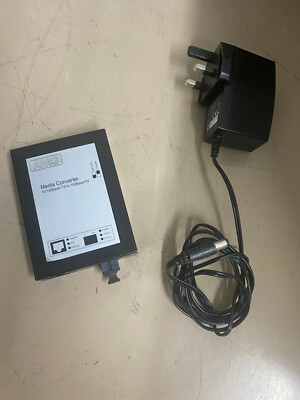 10/100base-TX to 100Base-FX Media Converter GETESTET FUNKTIONIERT + PSU POWER SUPPLY B6