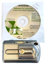 EXCELLENT FUJIFILM FINEPIX A340 4.0MP DIGITAL CAMERA WITH WRIST STRAP & SOFTWEAR