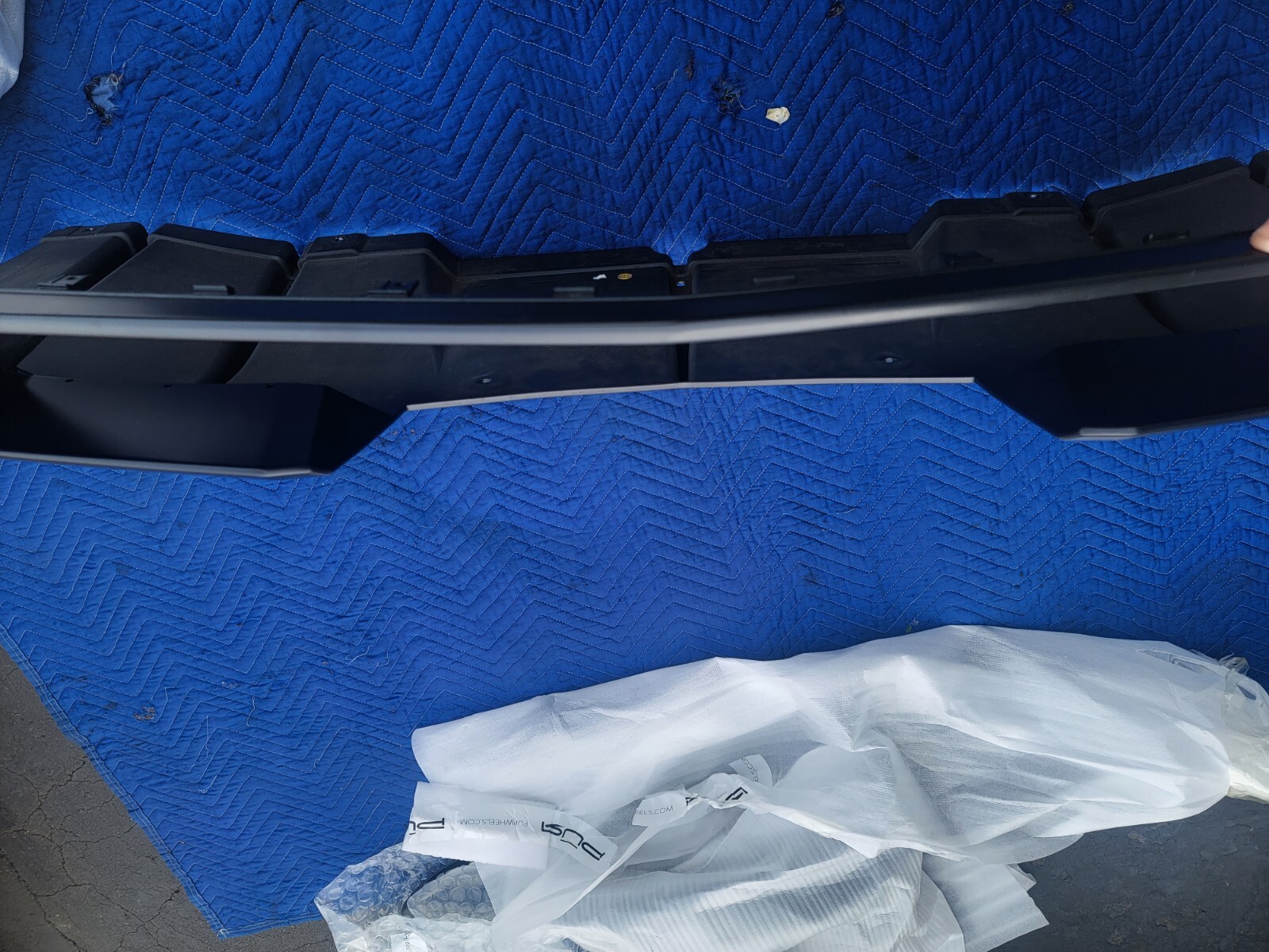 LAMBORGHINI AVENTADOR LP700 OEM factory REAR BUMPER DIFFUSER 470 807 539 B