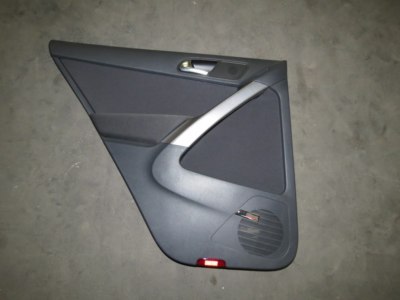 Original VW Tiguan 5N Türverkleidung / Türpappe Tür hl für Dynaudio A15670