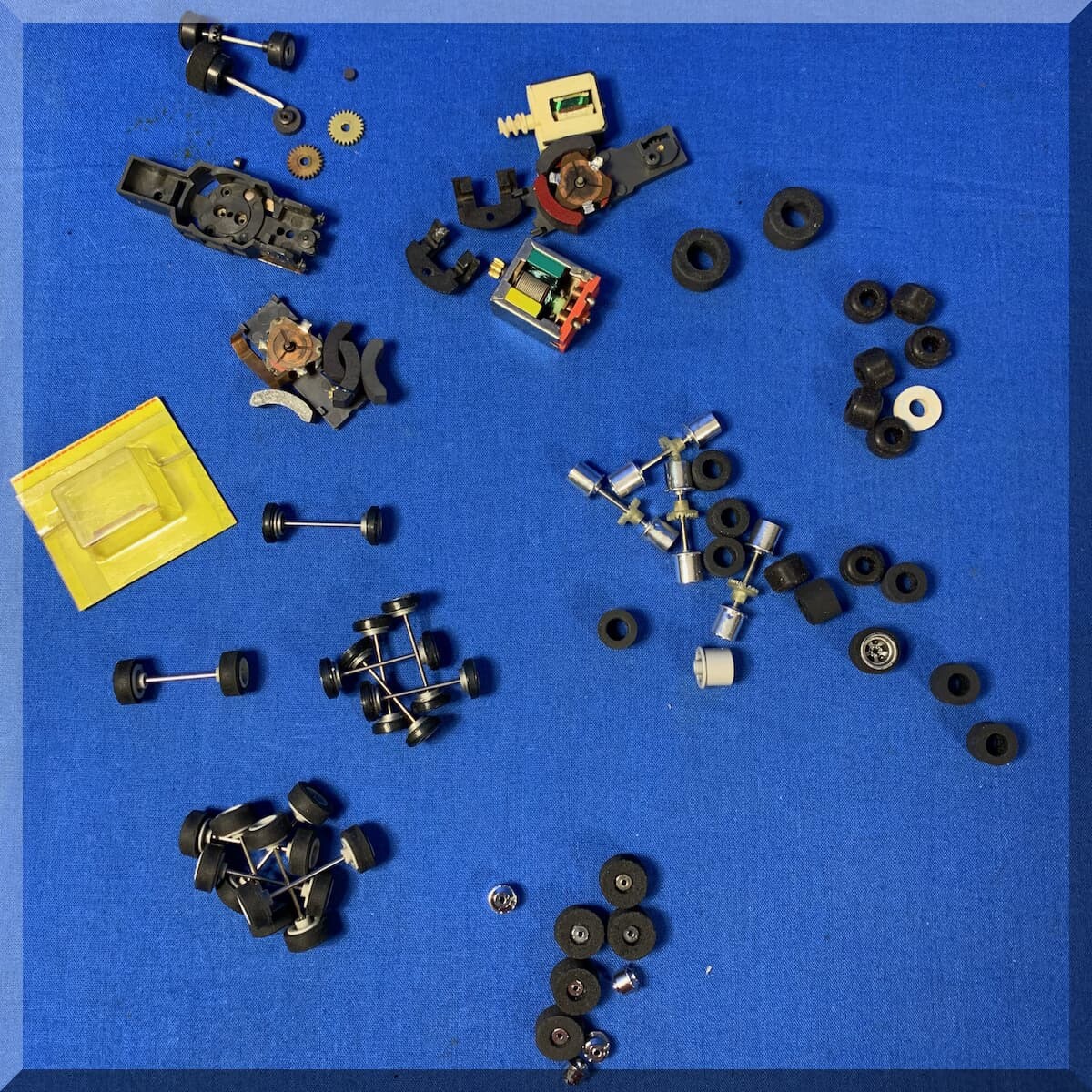 HO SLOT CAR RACING CHASSIS PARTS WHEELS AXLES TIRES ARMATURES