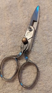 Marshall Wells ZENITH antique pre-1915 4.5" sewing thread snips scissors vintage