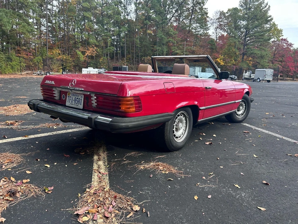 1984 Mercedes-Benz 300-Series SL - Изображение 2 из 4