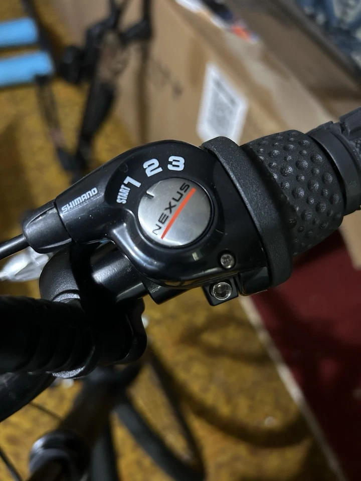 Priority Gotham Three Speed Internal Hub Carbon Gates Belt Drive Bike 700c - Image 4 of 4