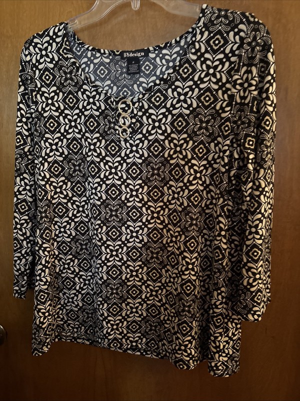 By Design Blouse Women's M  3/4 Sleeve V-Neck Casual Shirt Top 3 Rings/neck