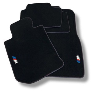 Tappetini Auto Carmat Su Misura Per Opel Astra H III – 4 Pezzi In Tessuto Nero Con Logo