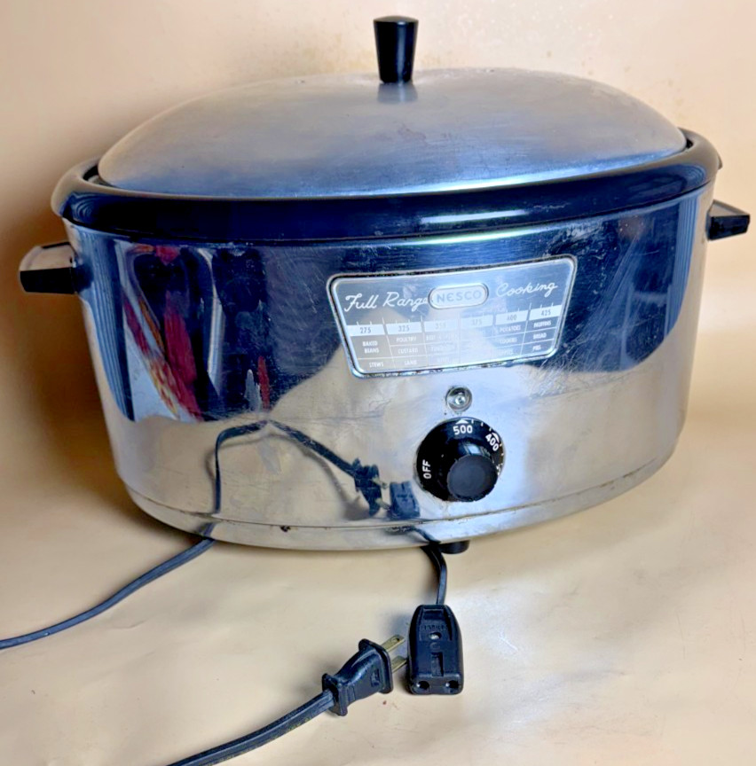 Rare Vintage Retro Nesco Full Range Electric Roaster N-105 T