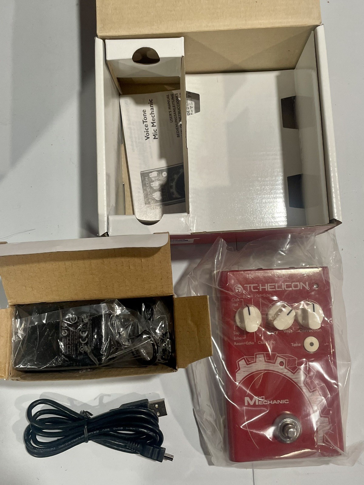 TC-Helicon Mic Mechanic Vocal Effects Pedal