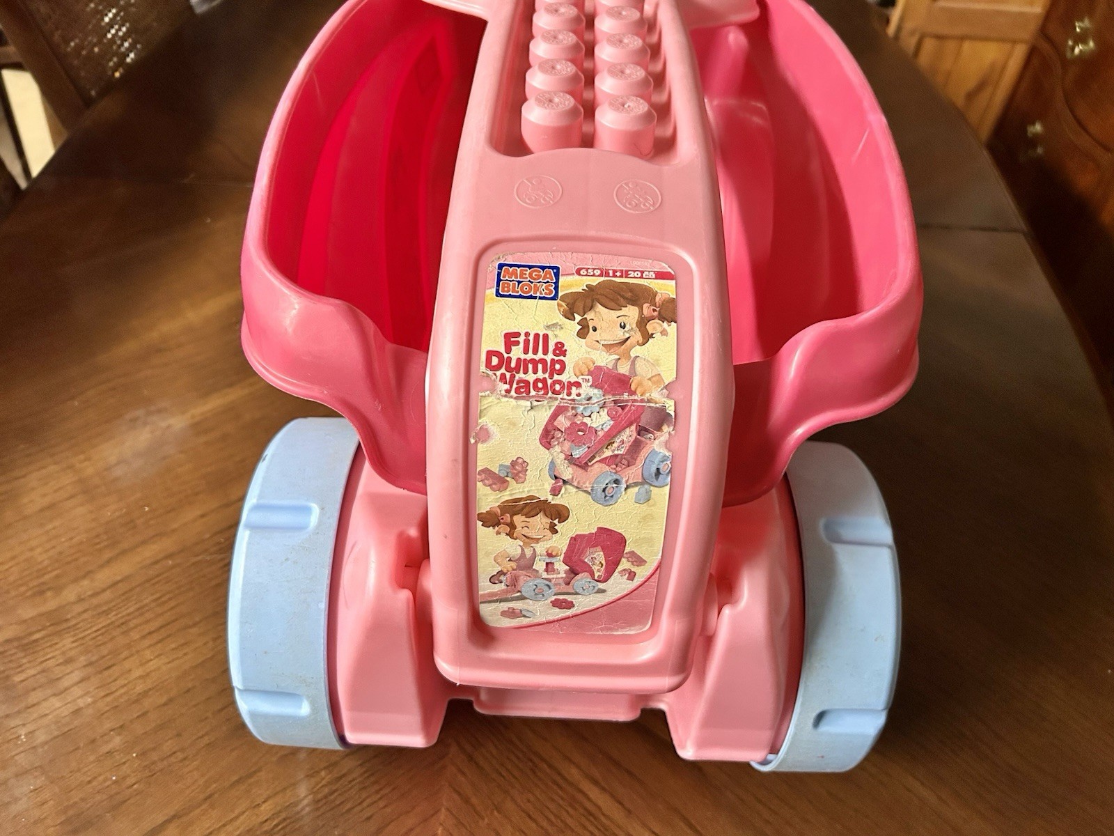 MEGA BLOKS Fisher-Price Scooping Fill And Dump Wagon Cart