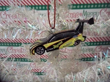 FORD FOCUS CHRISTMAS ORNAMENT DRIFT